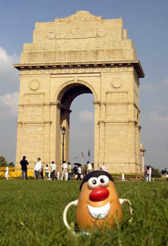 Spud finds a green patch in Delhi at the foot of the India Gate