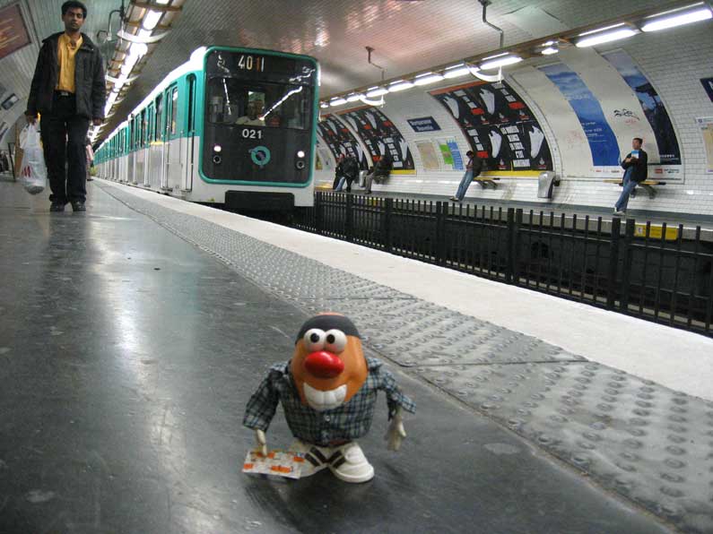 Spud admires the efficiency of Paris' Metro system