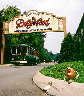 Spud went to the Smoky Mountains to see Dollywood's two BIGGEST attractions